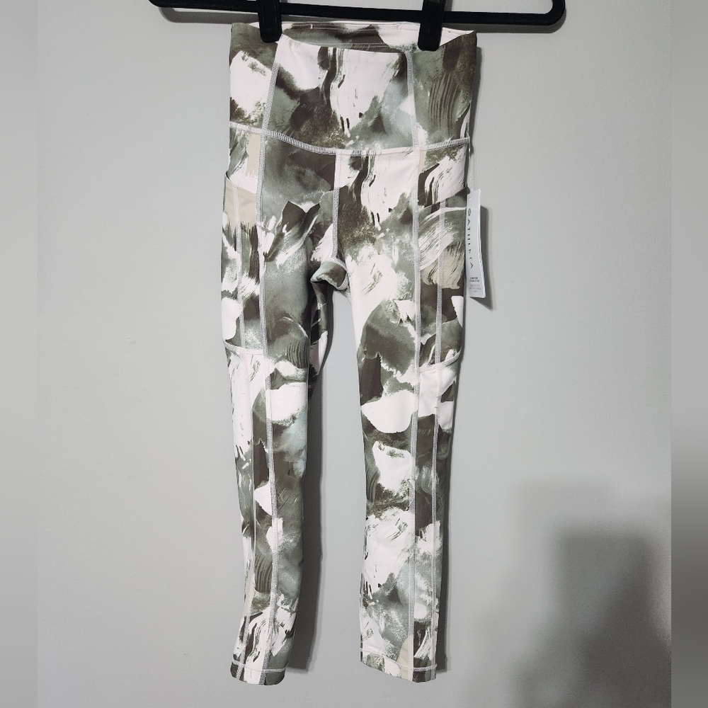 NWT Athleta Ultimate Stash 7/8 legging  sz XXS